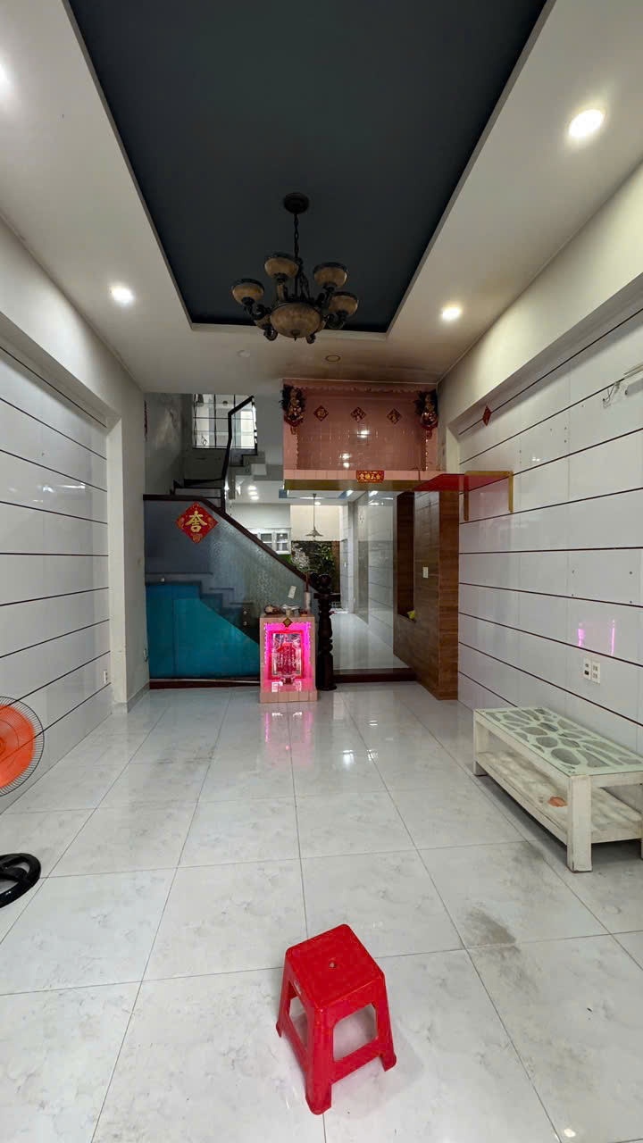 7.5 TỶ – NHÀ ĐẸP VỊ TRÍ ĐẸP Ở NGAY – TÂN HOÁ, QUẬN 6 –DT  NGANG 4M X 15M – 4PN – HẺM 6M THÔNG GẦN - Ảnh 2