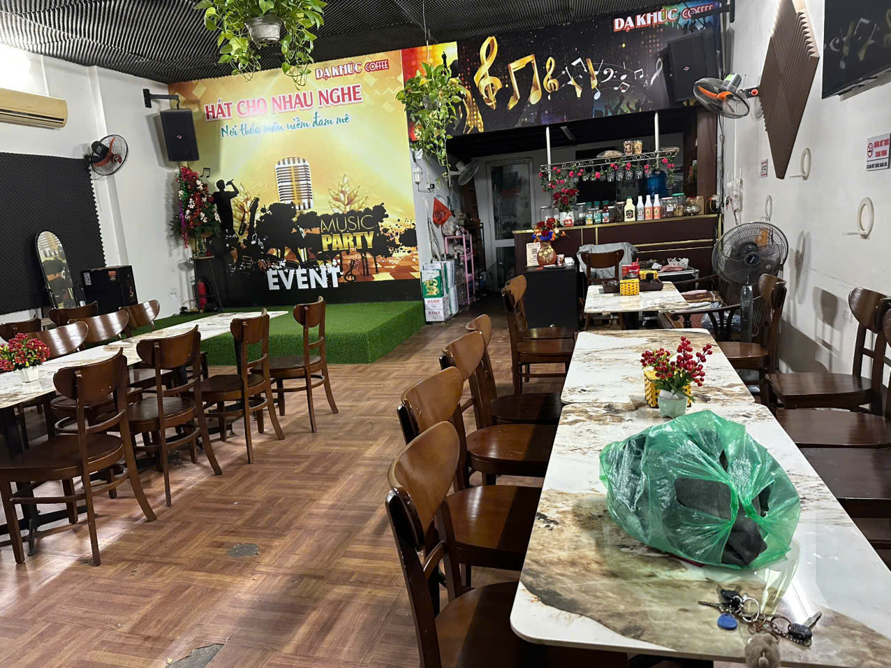 SANG NHƯỢNG QUÁN CÀ PHÊ – HÁT CHO NHAU NGHE – SÂN BÓNG MẬU LƯƠNG – HÀ ĐÔNG – HÀ NỘI - Ảnh 4