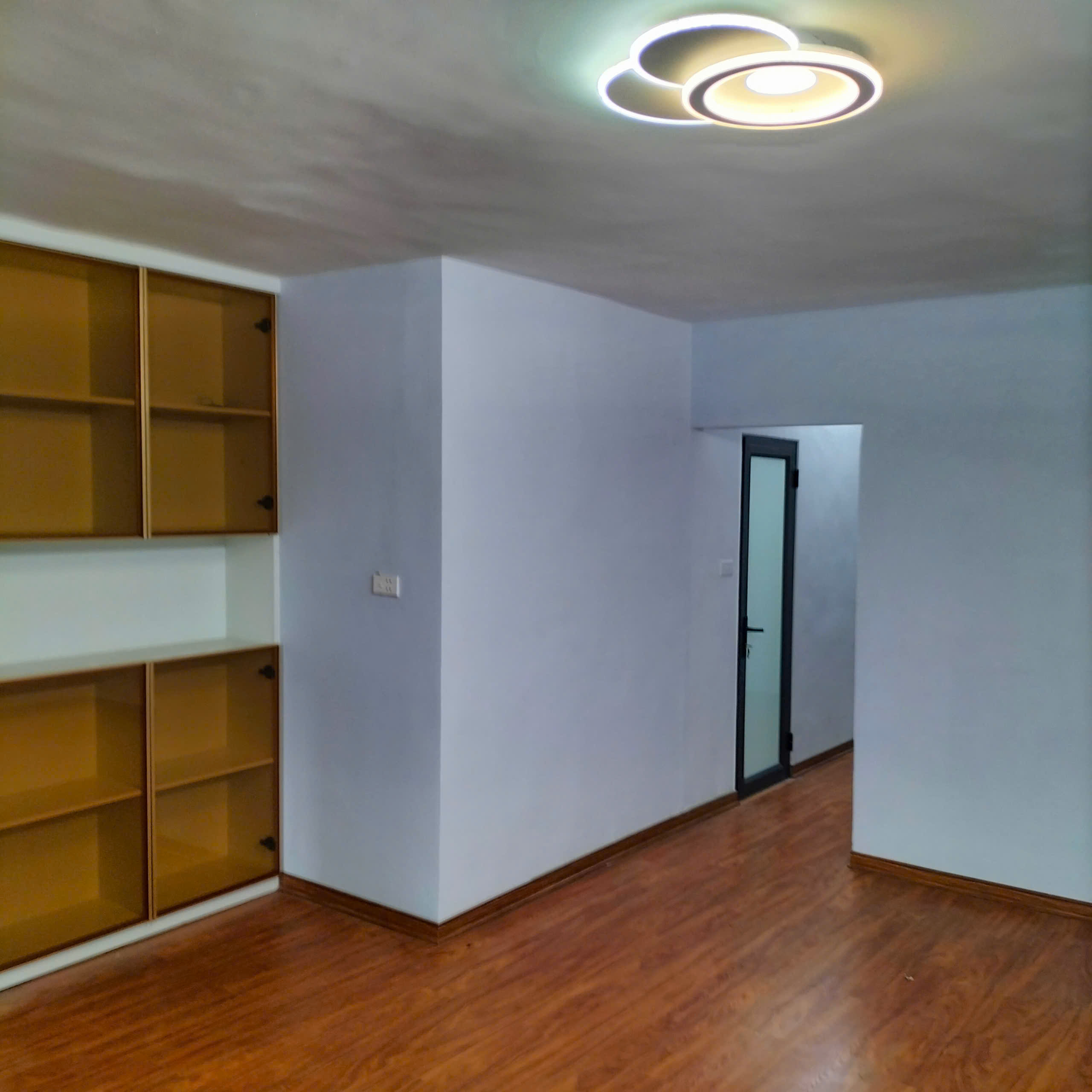 CHO THUÊ CĂN HỘ TẬP THỂ TRUNG TỰ - TẦNG 5 - 140m² - GIÁ CHỈ 13 TRIỆU/THÁNG - Ảnh 3