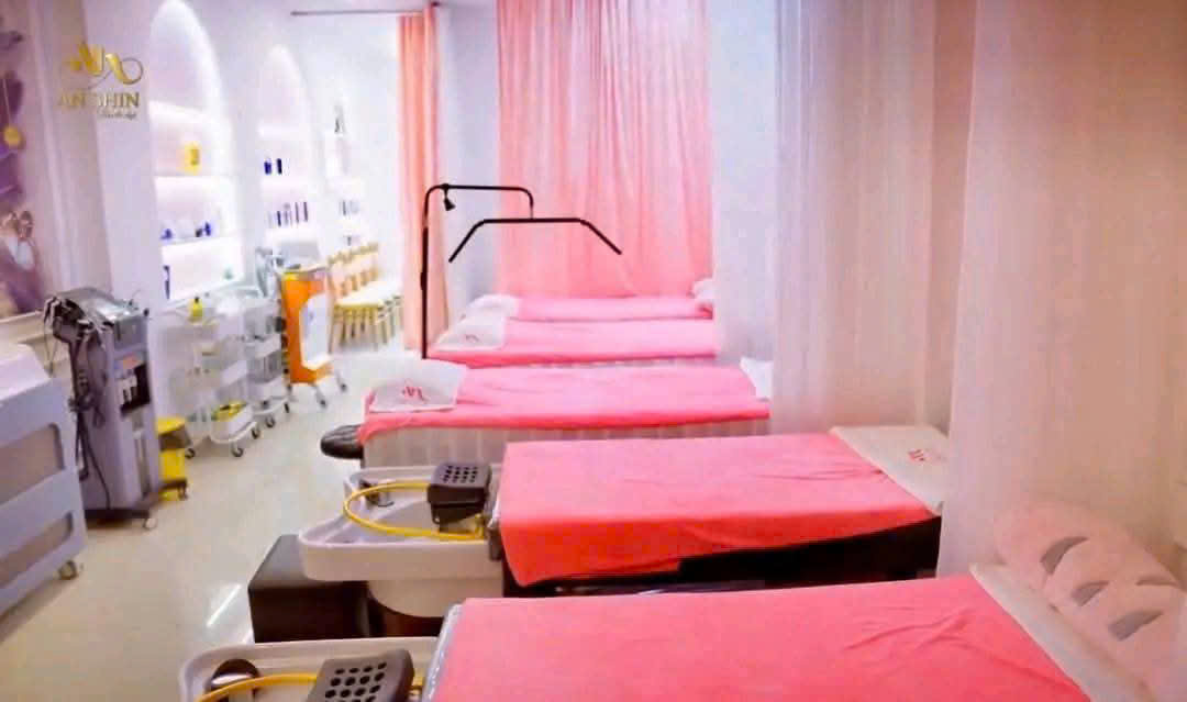 SANG GẤP & HOẶC SHARE MẶT BẰNG CHO THUÊ SPA LÀM ĐẸP ĐẦU TƯ FULL NỘI THẤT MỚI NGAY TRUNG TÂM QUẬN - Ảnh 2