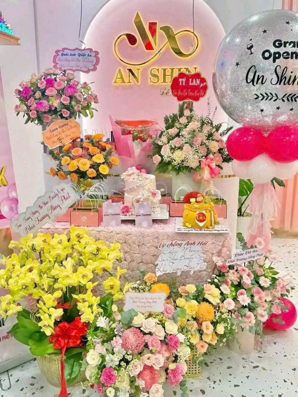 SANG GẤP & HOẶC SHARE MẶT BẰNG CHO THUÊ SPA LÀM ĐẸP ĐẦU TƯ FULL NỘI THẤT MỚI NGAY TRUNG TÂM QUẬN - Ảnh 1
