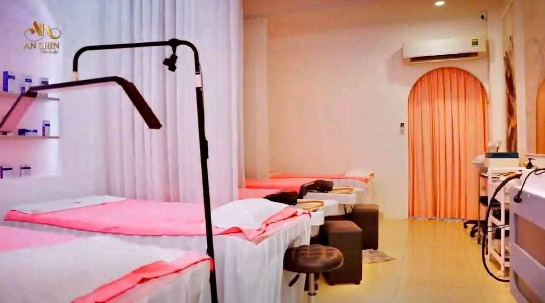 SANG GẤP & HOẶC SHARE MẶT BẰNG CHO THUÊ SPA LÀM ĐẸP ĐẦU TƯ FULL NỘI THẤT MỚI NGAY TRUNG TÂM QUẬN - Ảnh chính