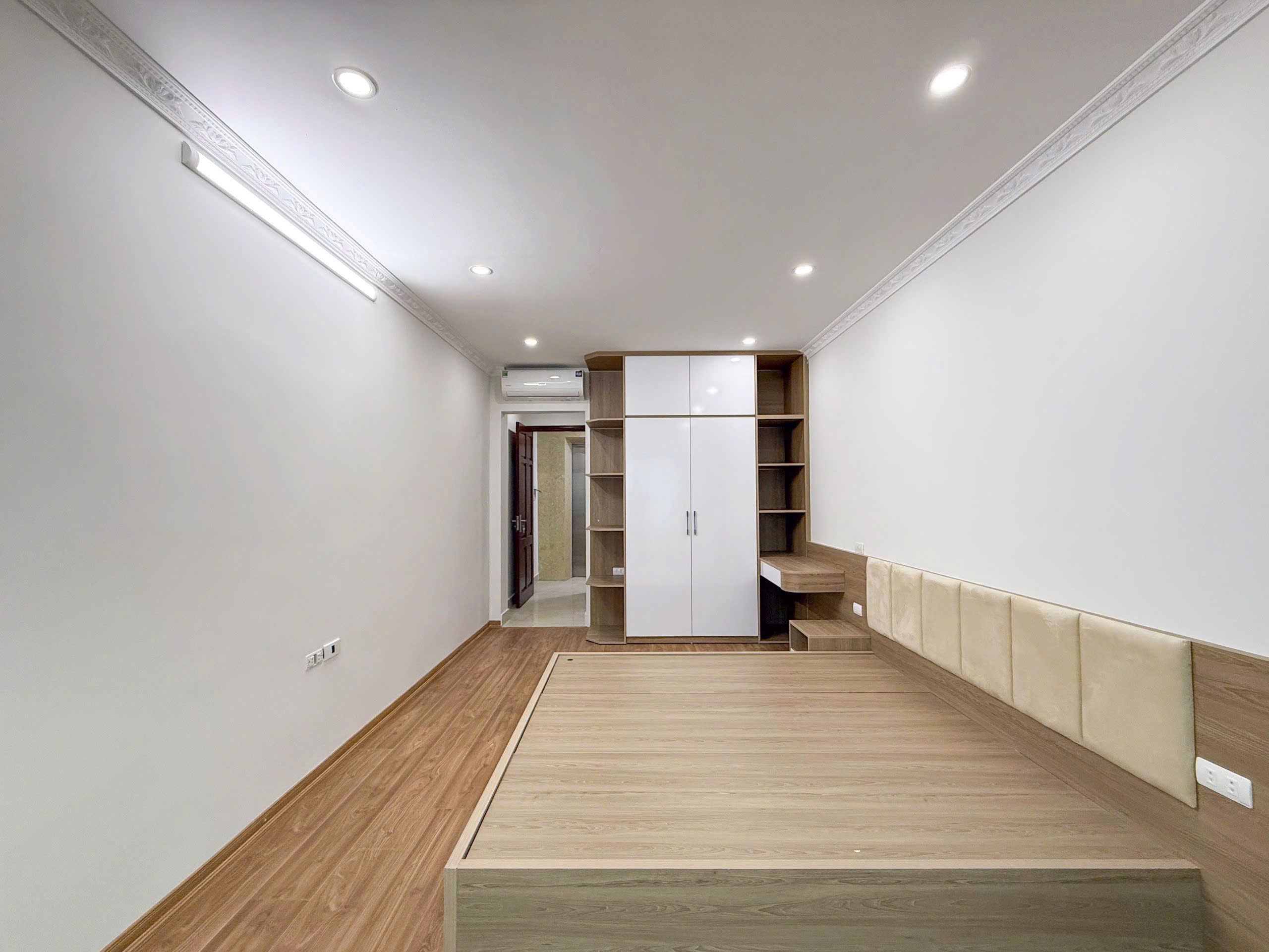 NHÀ CHÍNH CHỦ - GIÁ TỐT - Vị Trí Đẹp Tại Xuân Phương, Nam Từ Liêm, TPHN - Ảnh 2