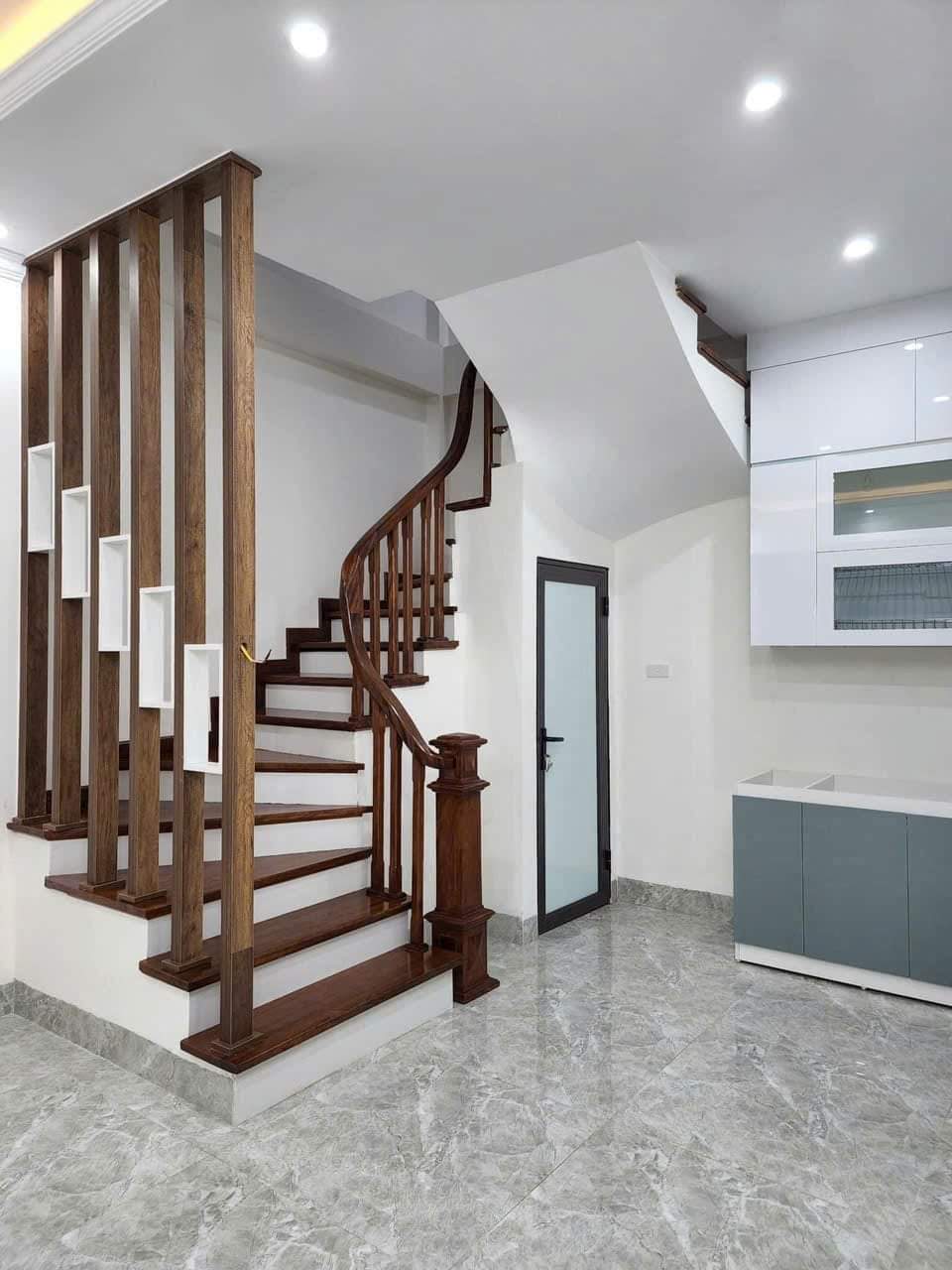Nhà 5 tầng x 37m giáp Nam Từ Liêm ( chợ Vân Canh ) - Ngõ 3m, 50m ra bãi xe ô tô - giá 6 tỷ - Ảnh 1