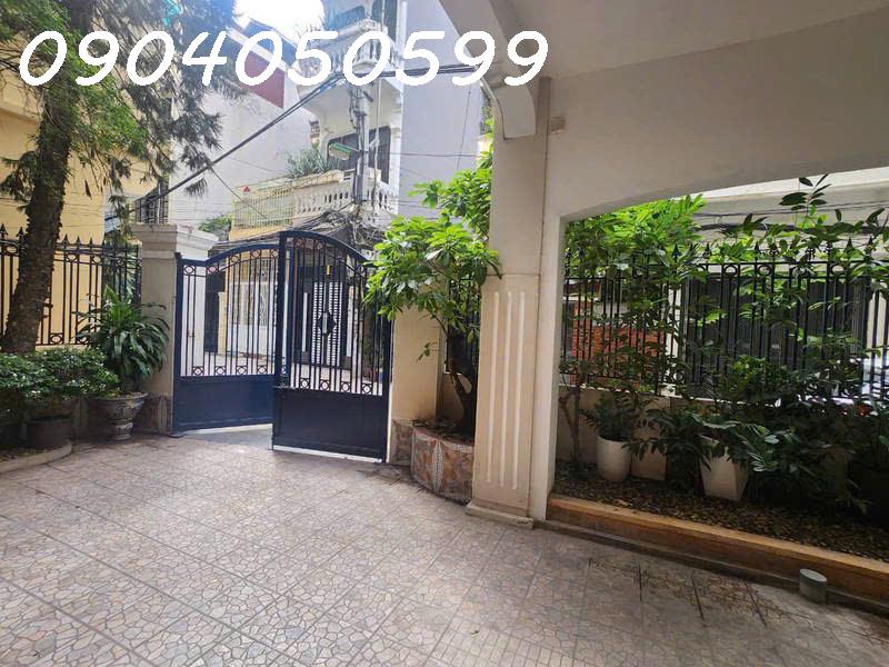 BIỆT THỰ SIÊU VIP - LÔ GÓC 3 MẶT THOÁNG - GARA Ô TÔ ĐỖ CỬA - 40M RA PHỐ - SỔ ĐẸP - Ảnh 2