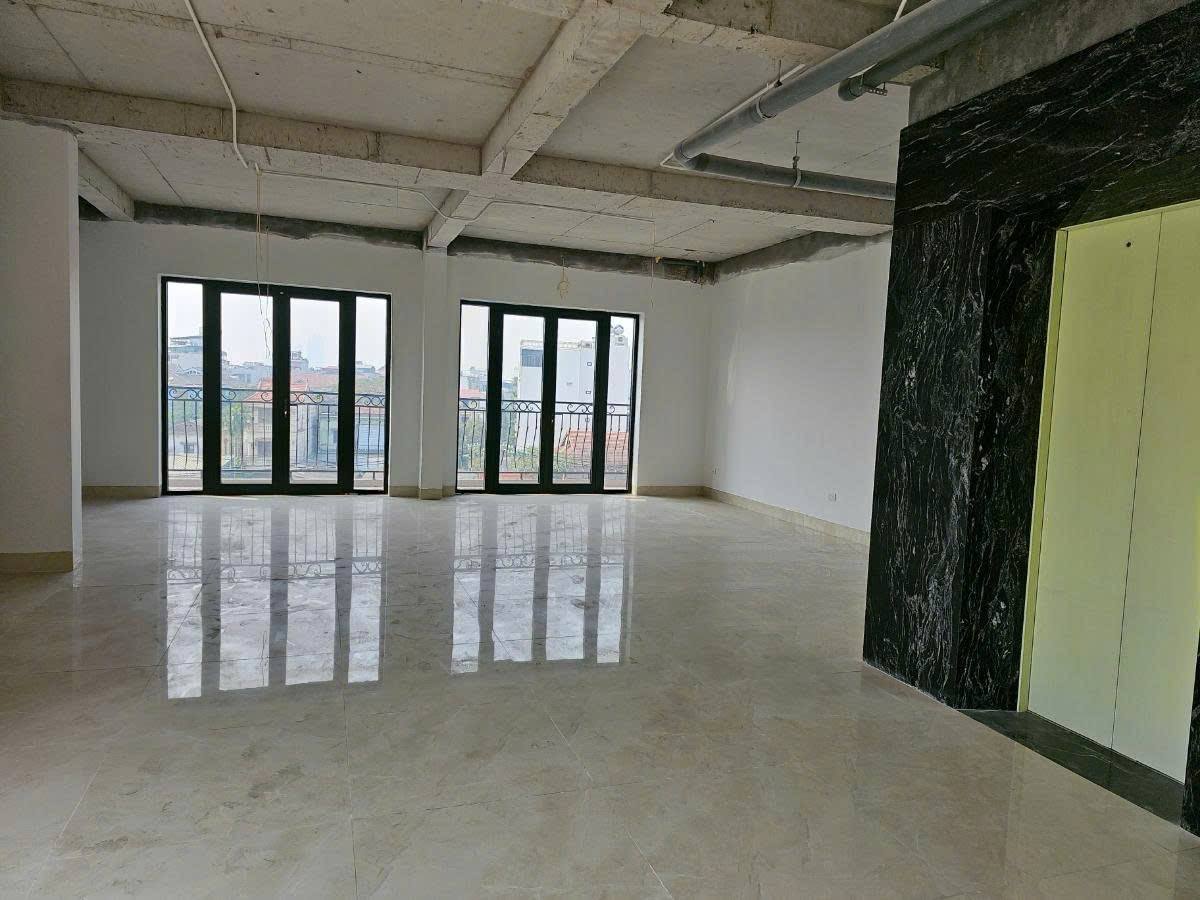 Tòa nhà lô góc Ngọc Thụy, 90m x 8tầng, mặt tiền 7.5m, vỉa hè, ôtô tránh, kinh doanh đắc địa - Ảnh 2