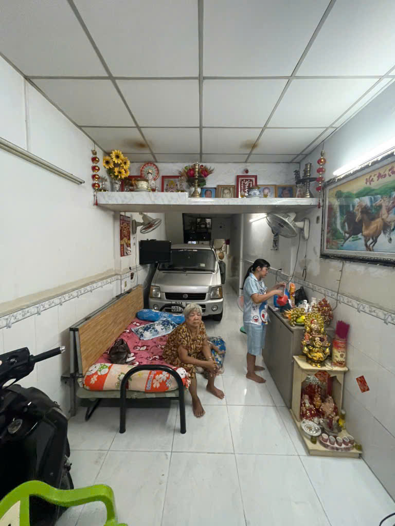 Xe hơi ngủ trong nhà, 35m2 Mặt tiền Ba Đình Quận 8 giá 5,5 tỷ - Ảnh 1