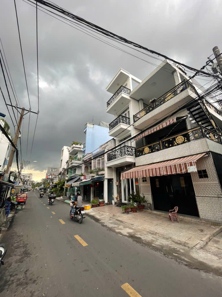 Xe hơi ngủ trong nhà, 35m2 Mặt tiền Ba Đình Quận 8 giá 5,5 tỷ - Ảnh chính