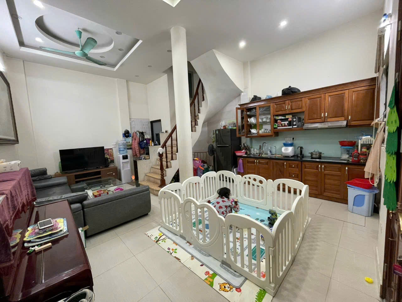 Cho thuê nhà ô tô, vỉa hè KD, CHDV, Yên Bái 2, phố Huế, Hai Bà Trưng 35m x 5T giá 16tr - Ảnh chính