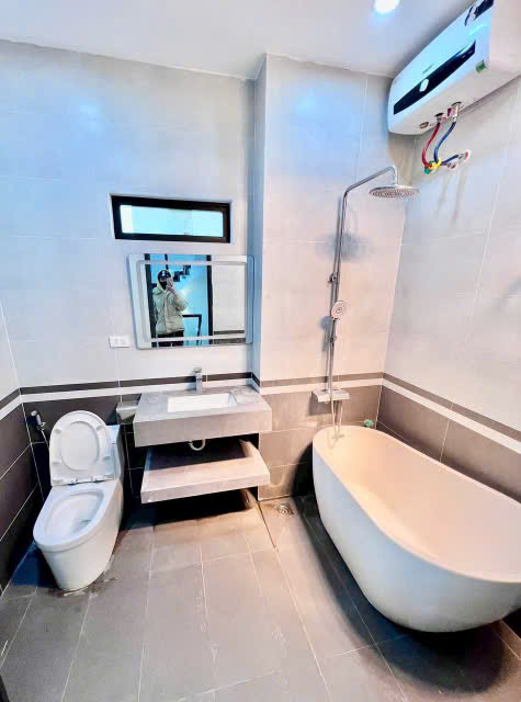 NHÀ ĐẸP- GIÁ TỐT CHÍNH CHỦ CẦN NHÀ TẠI Phố Hoàng Như Tiếp, Phường Bồ Đề, Quận Long Biên, Hà Nội - Ảnh 3