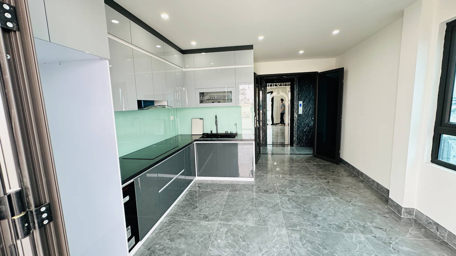 40M RA Ô TÔ TRÁNH , NGÕ THOÁNG RỘNG , BA GÁC ĐỖ CỬA , THANG MÁY , 30M2 5TẦNG QUAN NHÂN THANH XUÂN . - Ảnh chính