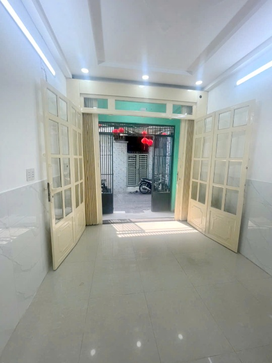Nhà bán 119/19/15 Nguyễn Văn Cừ P2 Q5 , giá 5 tỷ 80 triệu - Ảnh 1