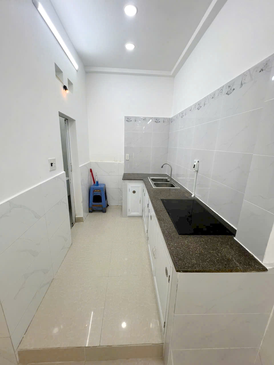 Nhà bán 119/19/15 Nguyễn Văn Cừ P2 Q5 , giá 5 tỷ 80 triệu - Ảnh 3