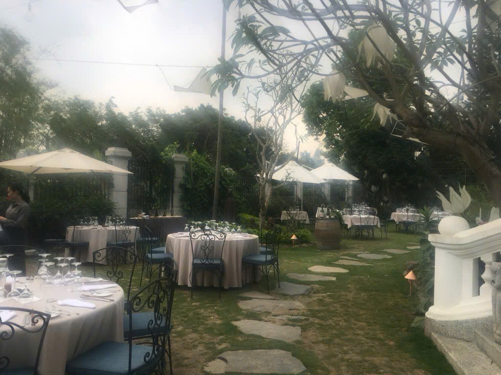 Bán căn biệt thự view sông Hồng và cầu Long Biên đang KD homestay diện tích 1329m 150 tỷ - Ảnh 3
