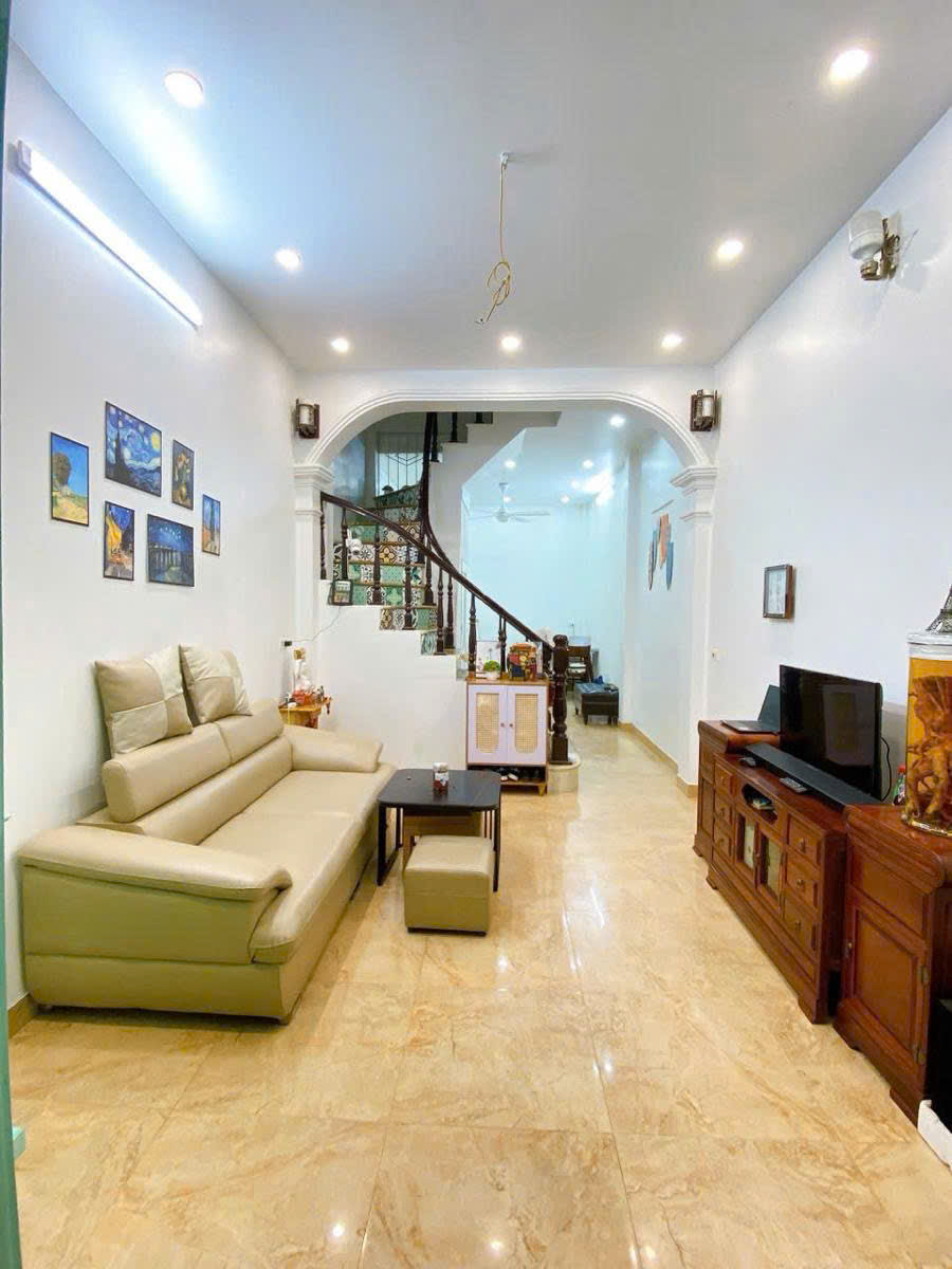 NGUYỄN PHÚC LAI NGÕ THÔNG KINH DOANH DT 42m2 4 tầng MT 3.5m Giá 12.6 tỷ - Ảnh chính
