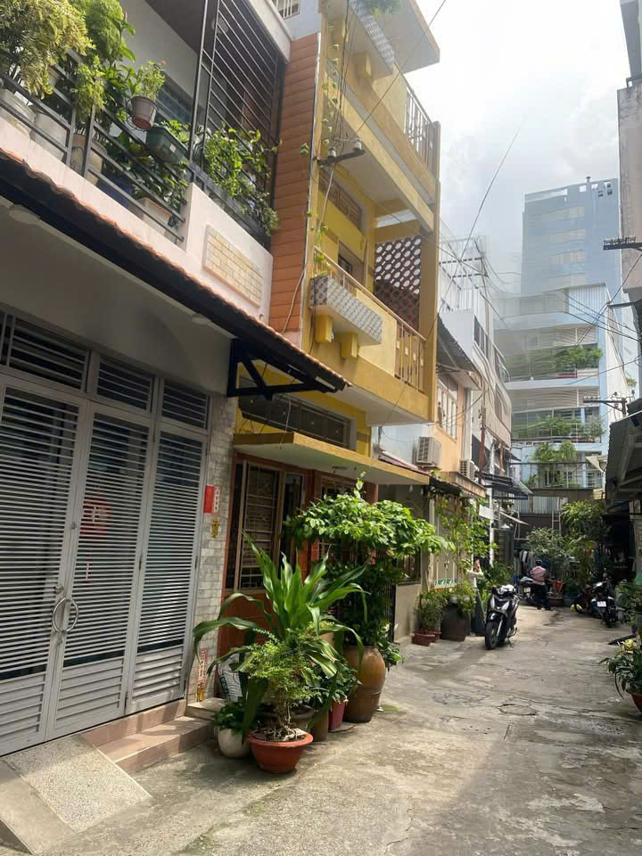 NHÀ ĐẸP VÀO Ở NGAY ĐƯỜNG ĐINH TIÊN HOÀNG - PHAN NGỮ QUẬN 1 - CHÍNH CHỦ CẦN BÁN NGAY . - Ảnh chính
