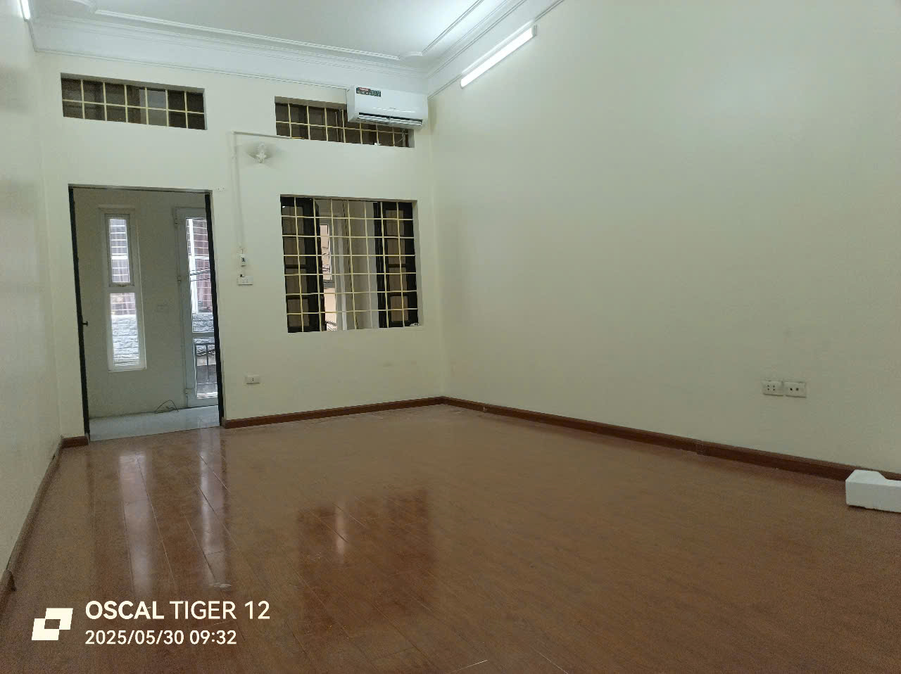 Cho thuê nhà nguyên căn, ô tô Ngõ 234 Hoàng Quốc Việt - Cầu Giấy 63m x 4T giá 15 triệu - Ảnh 2