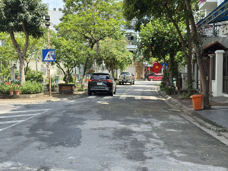 [Giang Biên Bán Nhà Cấp 4] 72,67m2 mặt tiền đẹp, đường 13,5m: Cạnh Vườn Hoa, Trường, Chợ! - Ảnh 1