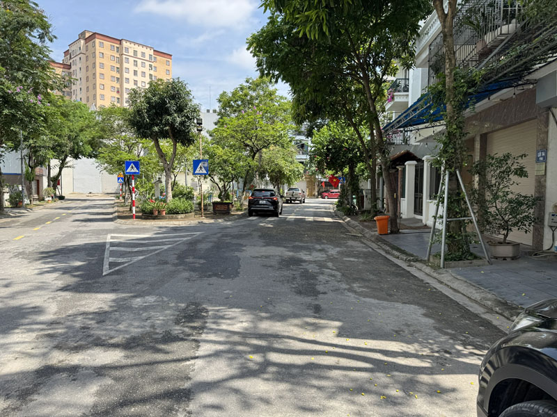 [Giang Biên Bán Nhà Cấp 4] 72,67m2 mặt tiền đẹp, đường 13,5m: Cạnh Vườn Hoa, Trường, Chợ! - Ảnh 3
