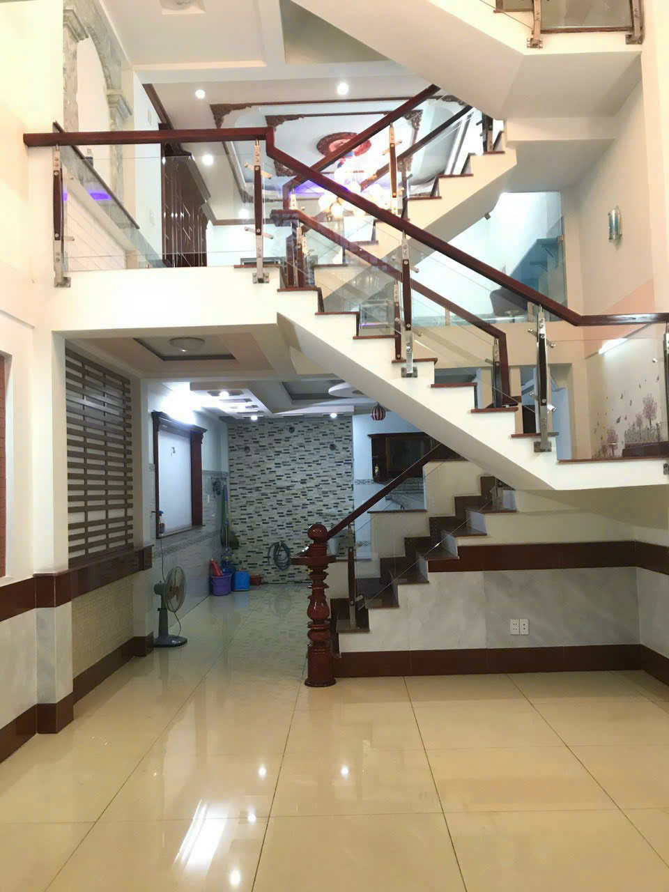 BÁN NHÀ ĐẸP 1 SẸC HUỲNH THỊ HAI – HẺM 8M, KHU NHÀ LẦU ĐỒNG BỘ – GIÁ CHỈ 5.65 TỶ! - Ảnh 1