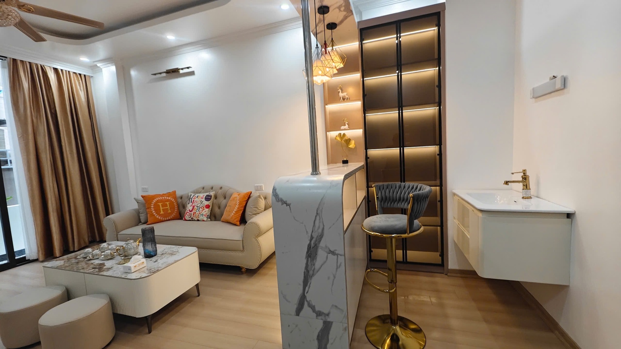 NHÀ ĐẸP Ở NGAY PHỐ THÁI HÀ - 45M x 5T THANG MÁY - GARA Ô TÔ - KINH DOANH - CHỈ HƠN 16 TỶ - Ảnh 1