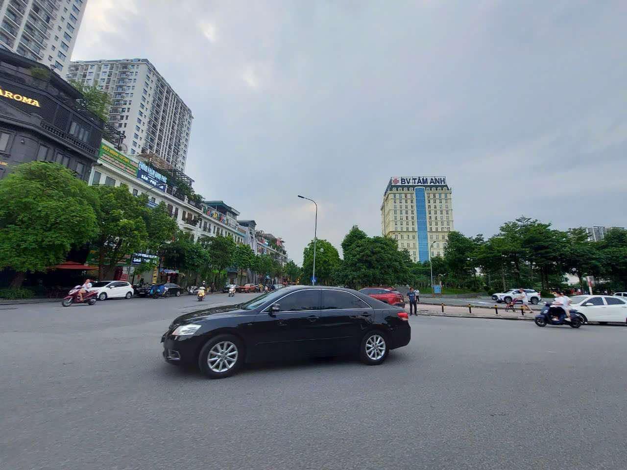 Siêu phẩm Lâm Hạ, 3 thoáng, 260m x 7 tầng, mặt tiền 45m, view hồ, dòng tiền 250tr/tháng - Ảnh 4
