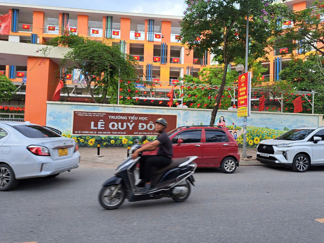 CHÍNH CHỦ BÁN GẤP LÔ ĐẤT PHÚC LỢI - LONG BIÊN 🔑<br>🌍 Lý do bán: Gia đình cần tiền cho con đi du học - Ảnh chính