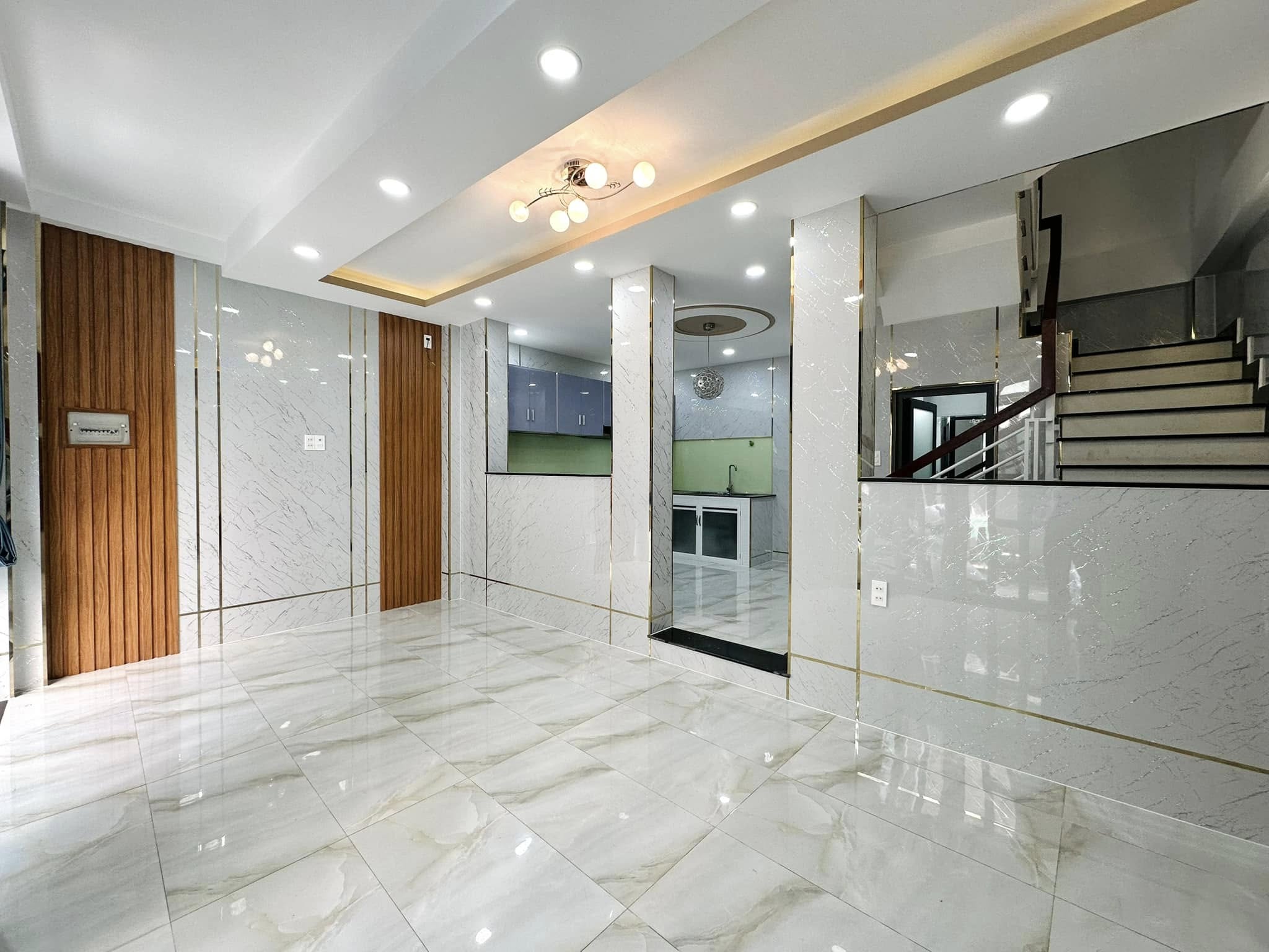 CCMN CẦU DIỄN 72M2X5 TẦNG,THANG MÁY,XÂY MỚI,PHÒNG THUÊ XỊN, OTO LÝ THUYẾT,13TỶ - Ảnh 1