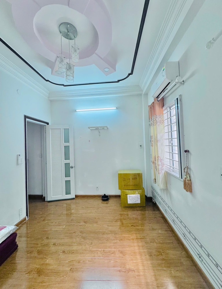 ÔTÔ ĐỖ CỔNG, Phú Nhuận, Nhà 3 Tầng, DTSD gần 70m2, giá chỉ 5.3 tỷ - Ảnh 2