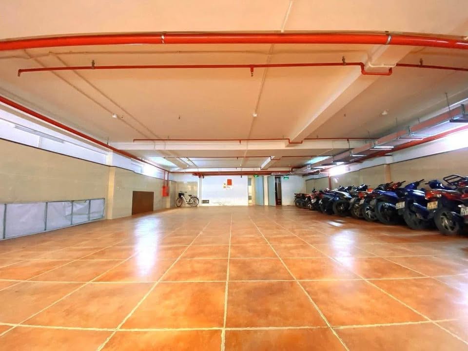 MẶT PHỐ HUỲNH THÚC KHÁNG, VỈA HÈ KINH DOANH_DT 100M2, 9 TẦNG, MT  10M, 50TỶ - Ảnh 1