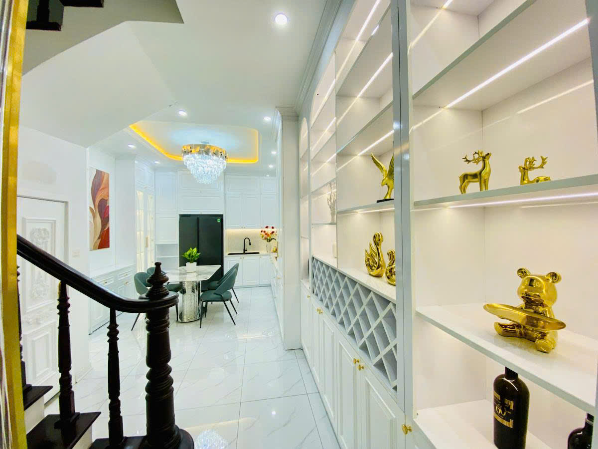 Bán nhà phố Nguyễn Chí Thanh 55m2, 4 tầng đẹp long lanh giá quanh 14 tỷ hiếm Đống Đa - Ảnh 2