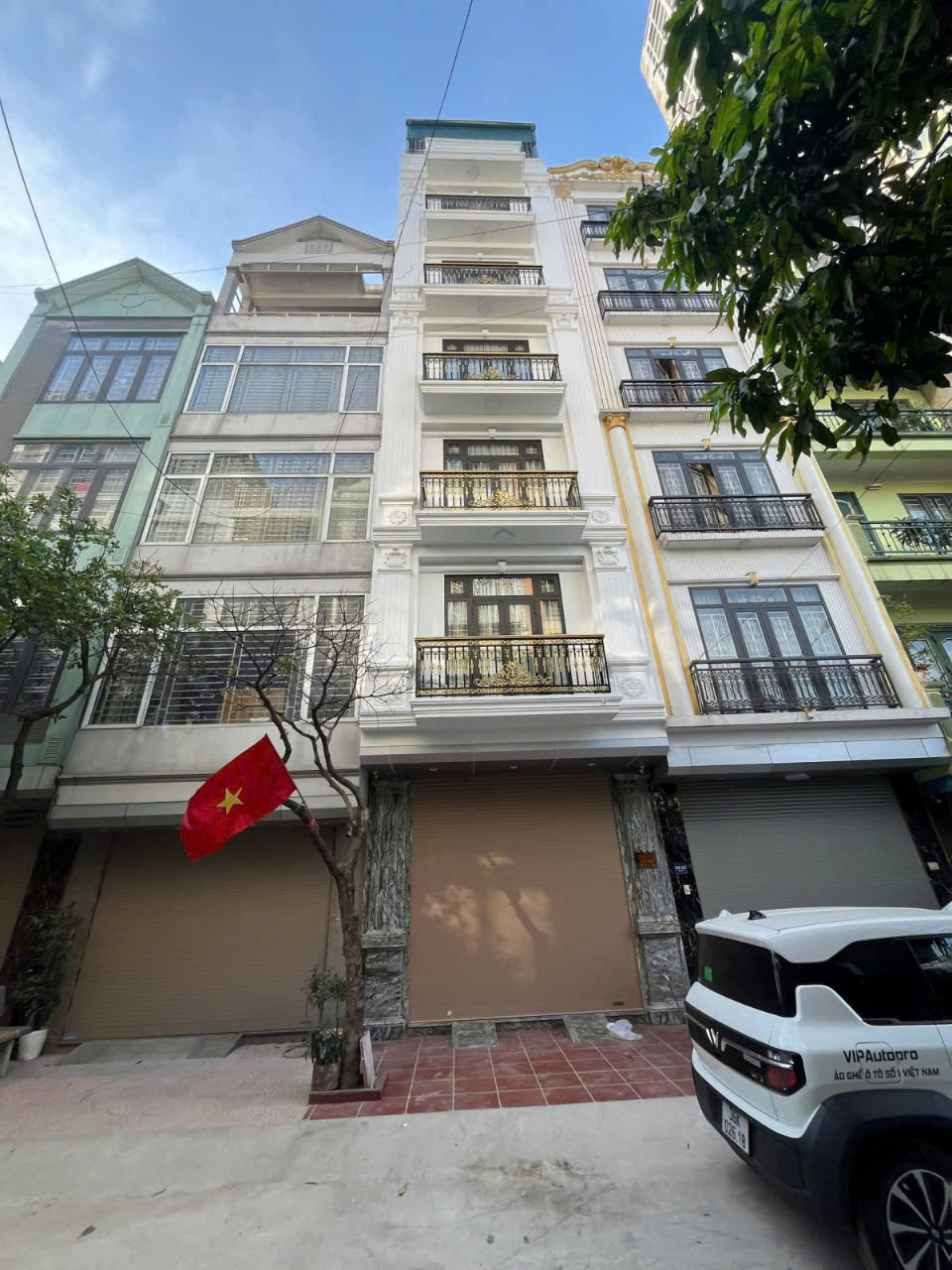 BÁN ĐẤT TẶNG DẪY NHÀ MẶT TIỀN PHỐ VỌNG, 1112 M2, MẶT TIỀN 30 M, GIÁ 358 TỶ. - Ảnh 2