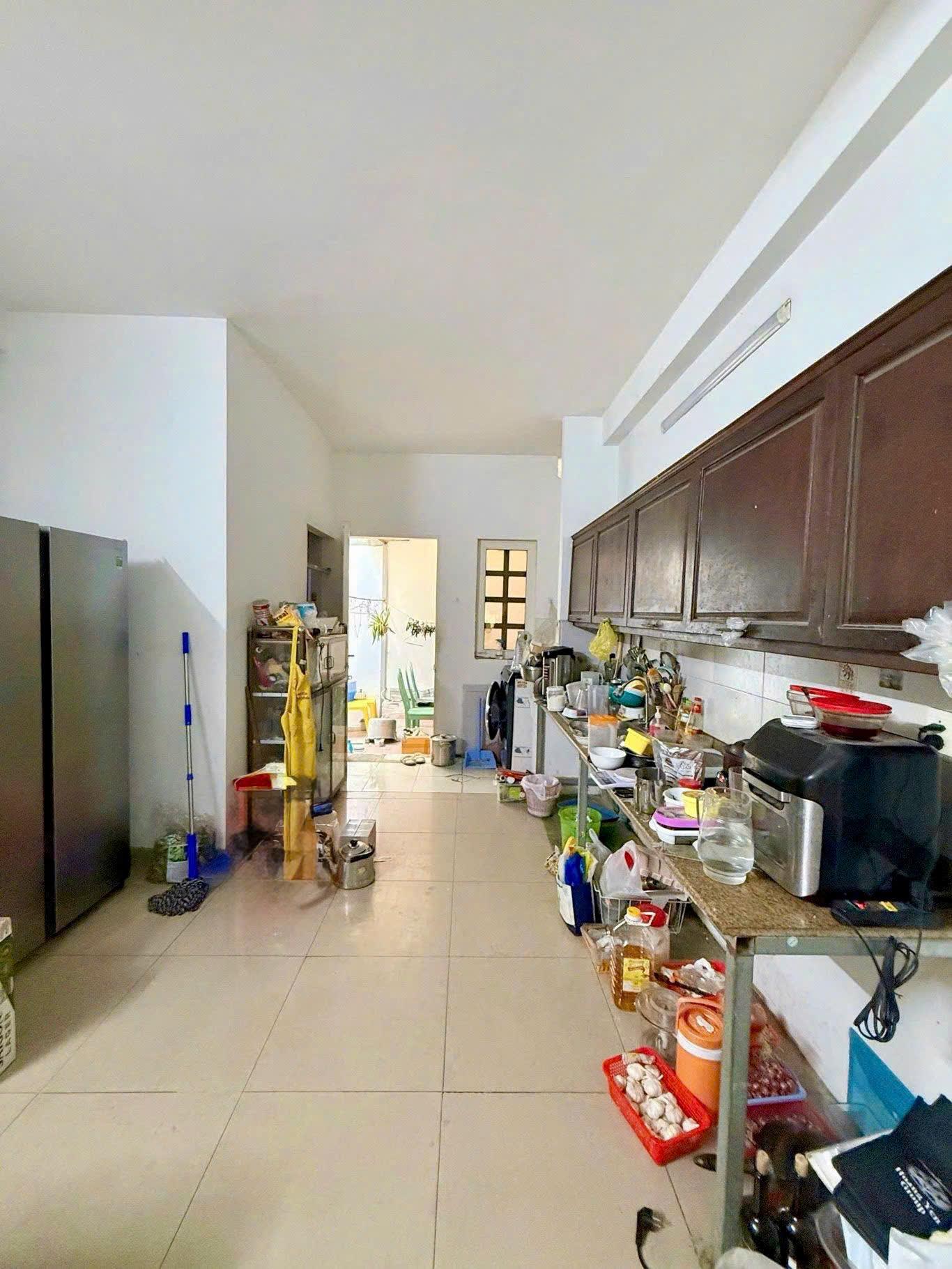 **Bán nhà 2 tầng HXT Nguyễn Hiến Lê**, phường 13 Tân Bình; (5,5*23) - Ảnh chính