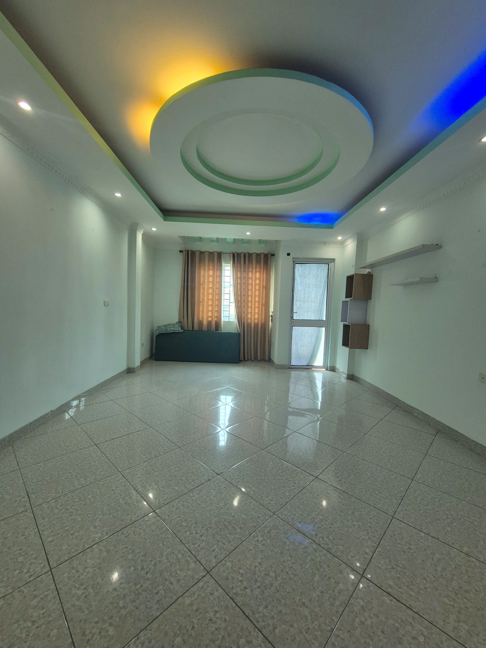 Cho thuê nhà riêng Tân Mai - Hoàng Mai 40m x 6T giá 14 triệu, ô tô tránh, kinh doanh - Ảnh 3
