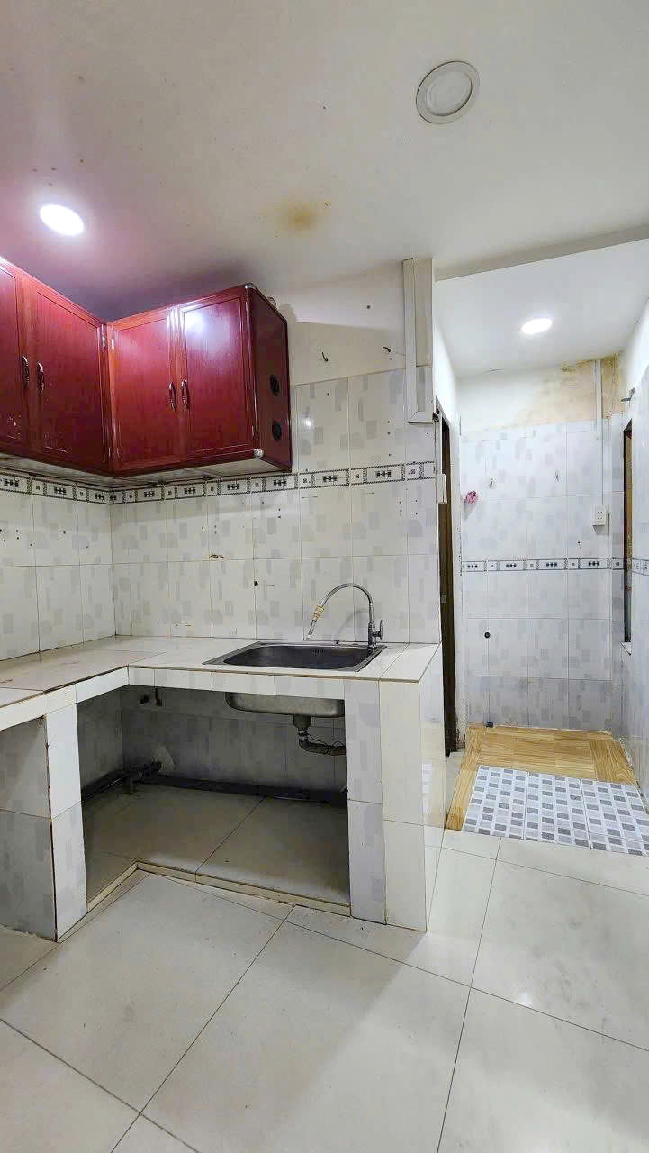 Nhà 2 tầng hẻm thẳng ngay chợ Ba Đình P10Q8. Giá: 3.68 tỷ - Ảnh 2