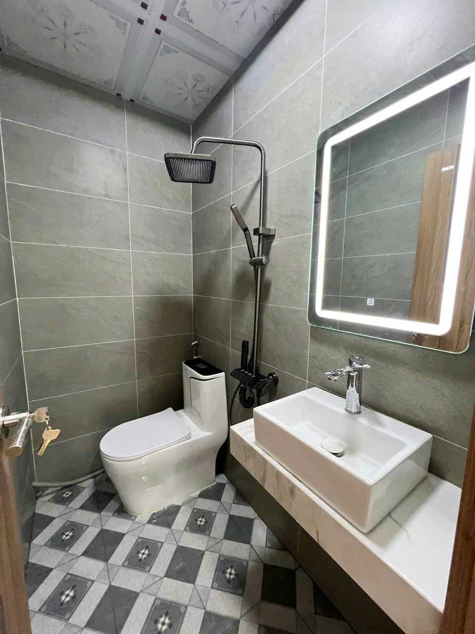 Bán căn hộ tòa Nơ 5 Pháp Vân, sổ đỏ, 82.3m2, 3 ngủ, giá chỉ 4 tỷ mấy chục - Ảnh 4