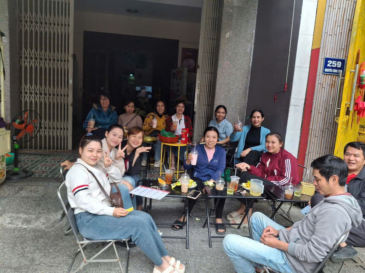 SANG NHƯỢNG QUÁN CAFE NHỎ TRƯỚC NHÀ TẠI PHƯỚC MỸ- SƠN TRÀ - Ảnh 1