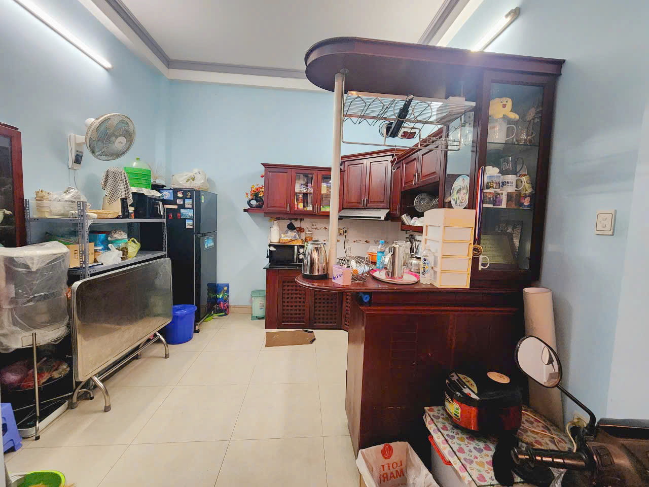 Nhà 3 tầng hẻm thẳng đường Nguyễn Thị Tần P2Q8 - Ảnh 2