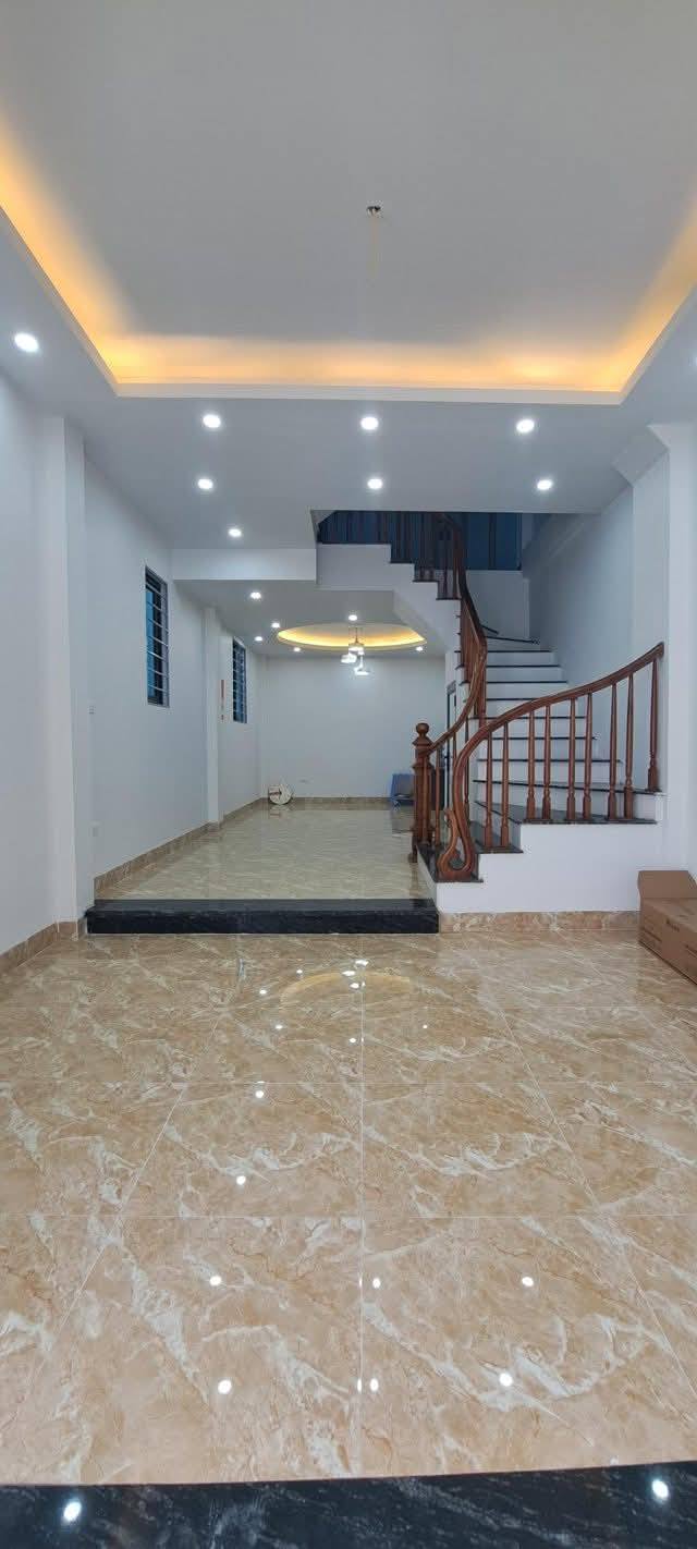BÁN NHÀ KHU PHAN XÍCH LONG - 46M2 - 5 TẦNG - 5 PN - 4 WC - SỔ VUÔNG - DỄ CẢI TAO 7 PN - PHÙ HỢP Ở - Ảnh chính