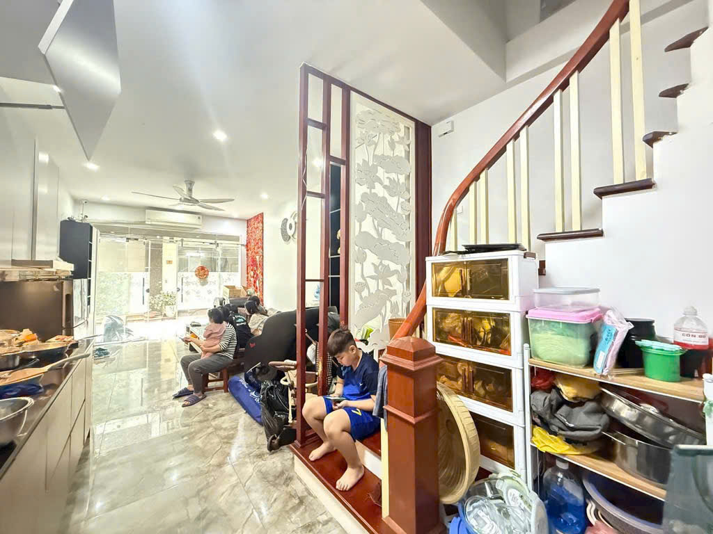 Bán nhà riêng 6 tầng phố Kim Đồng, Q. Hoàng Mai, ô tô đỗ cửa, 40m2, giá 13.6 tỷ (TL) - Ảnh 3