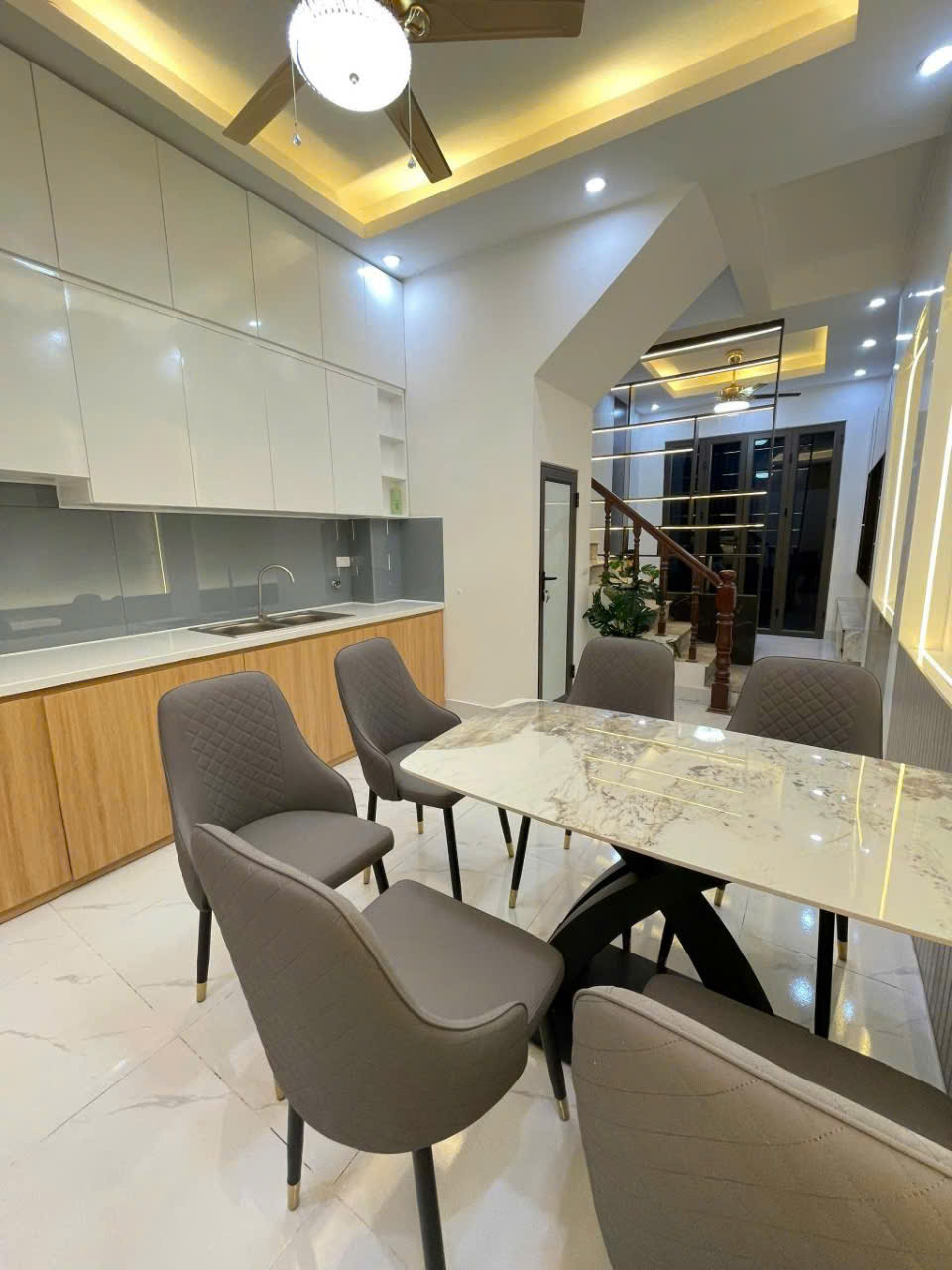 ĐÀO TẤN - NHÀ ĐẸP FULL NỘI THẤT - TẦM TIỀN HIẾM TRONG KHU VỰC - DT32M2X4T - 6.95 TỶ - Ảnh 1