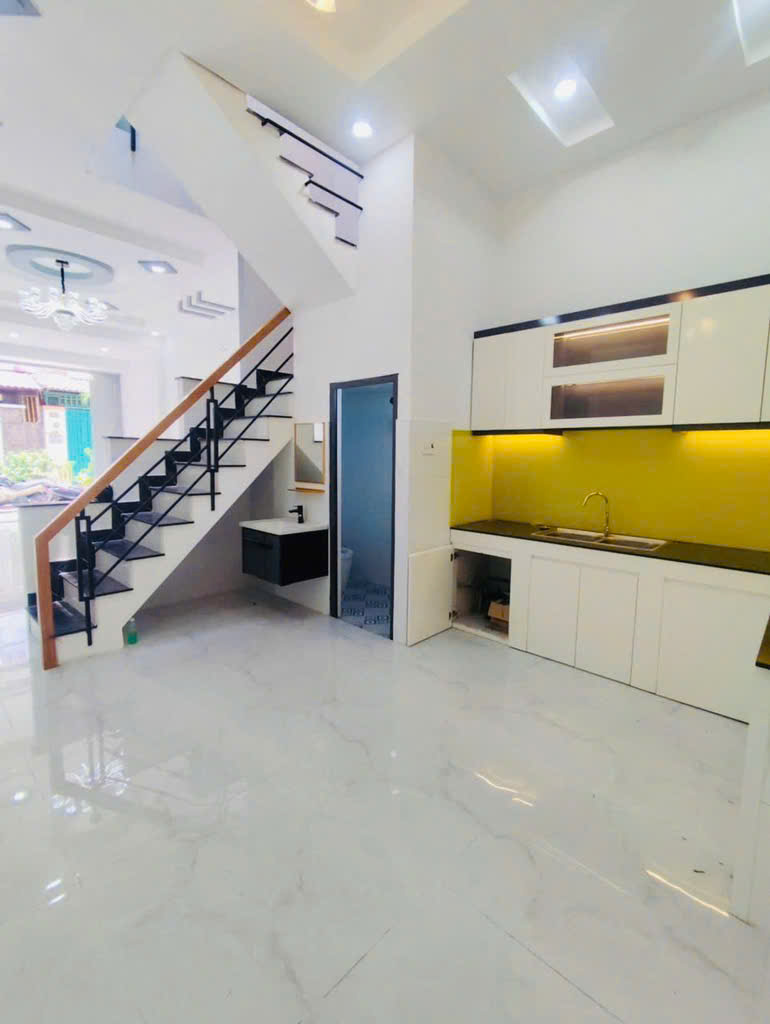 Nhà Đẹp Nhỉnh 4 Tỷ - Lê Văn Quới - Gần Ngã 4 Bốn Xã – Sổ Riêng Công Chứng Ngay - Ảnh 1