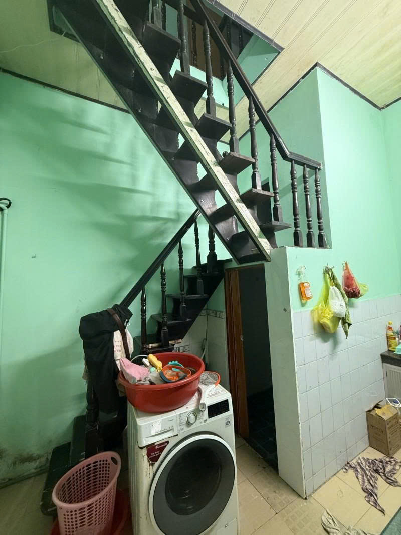Bán nhà HXH 6m Lạc Long Quân gần chợ Vải Tân Bình,  4,3x12,5m, 2 Tầng cũ- 6,5  tỷ - Ảnh 4