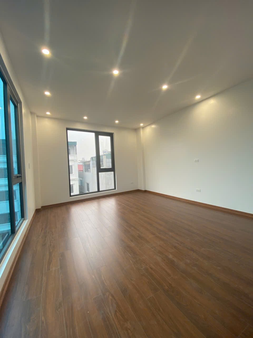 BÁN NHÀ PHÂN LÔ ĐẸP – THANG MÁY – Ô TÔ TRÁNH - ĐẶNG VŨ HỶ – LONG BIÊN – 11.5 TỶ - 0383 150 180 - Ảnh 3