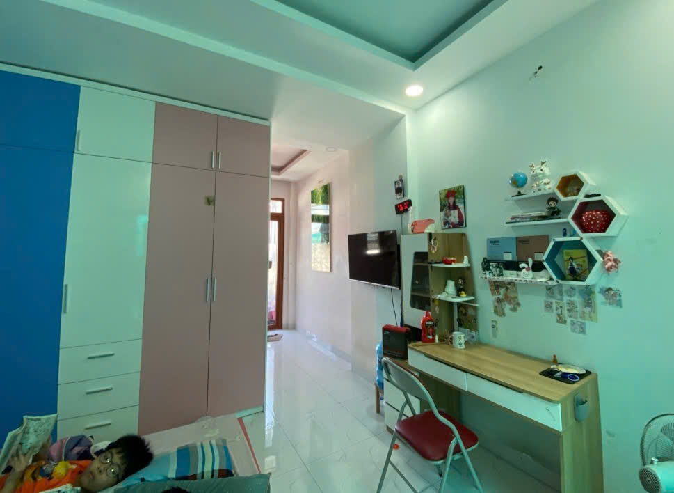 BÁN NHÀ HUỲNH TẤN PHÁT – QUẬN 7 – CÁCH HẺM XE HƠI CHỈ 9 BƯỚC CHÂN. GỌI NGAY 0938827657 MS TUYỀN - Ảnh 2