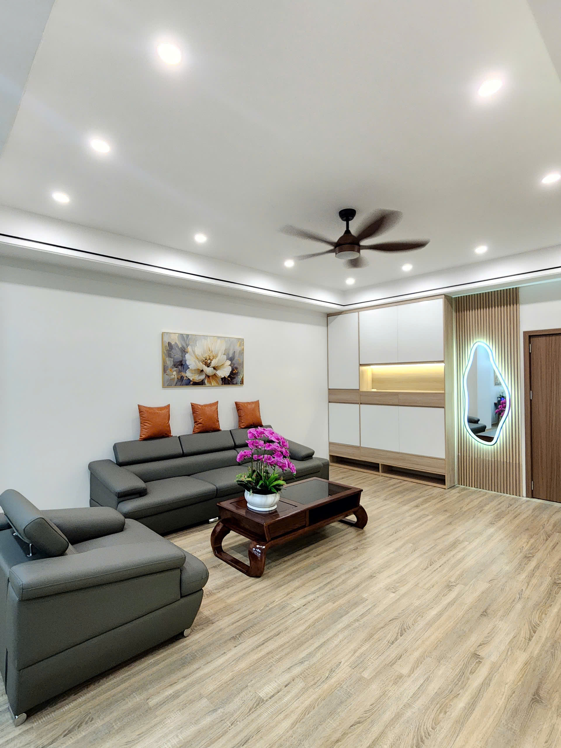Bán căn hộ chung cư tòa Lidaco, Đại Từ, Hoàng Mai, 124m2, 3 ngủ, view hồ, sổ đỏ, giá 6.x tỷ - Ảnh 1