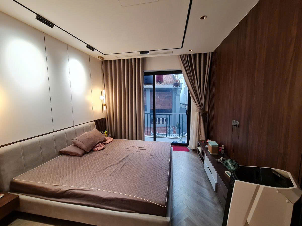 NGÕ CHỢ KHÂM THIÊN - NGÕ THÔNG - NHÀ ĐẸP DT 42m2 5 tầng MT 5.2m Giá 13.9 tỷ - Ảnh chính