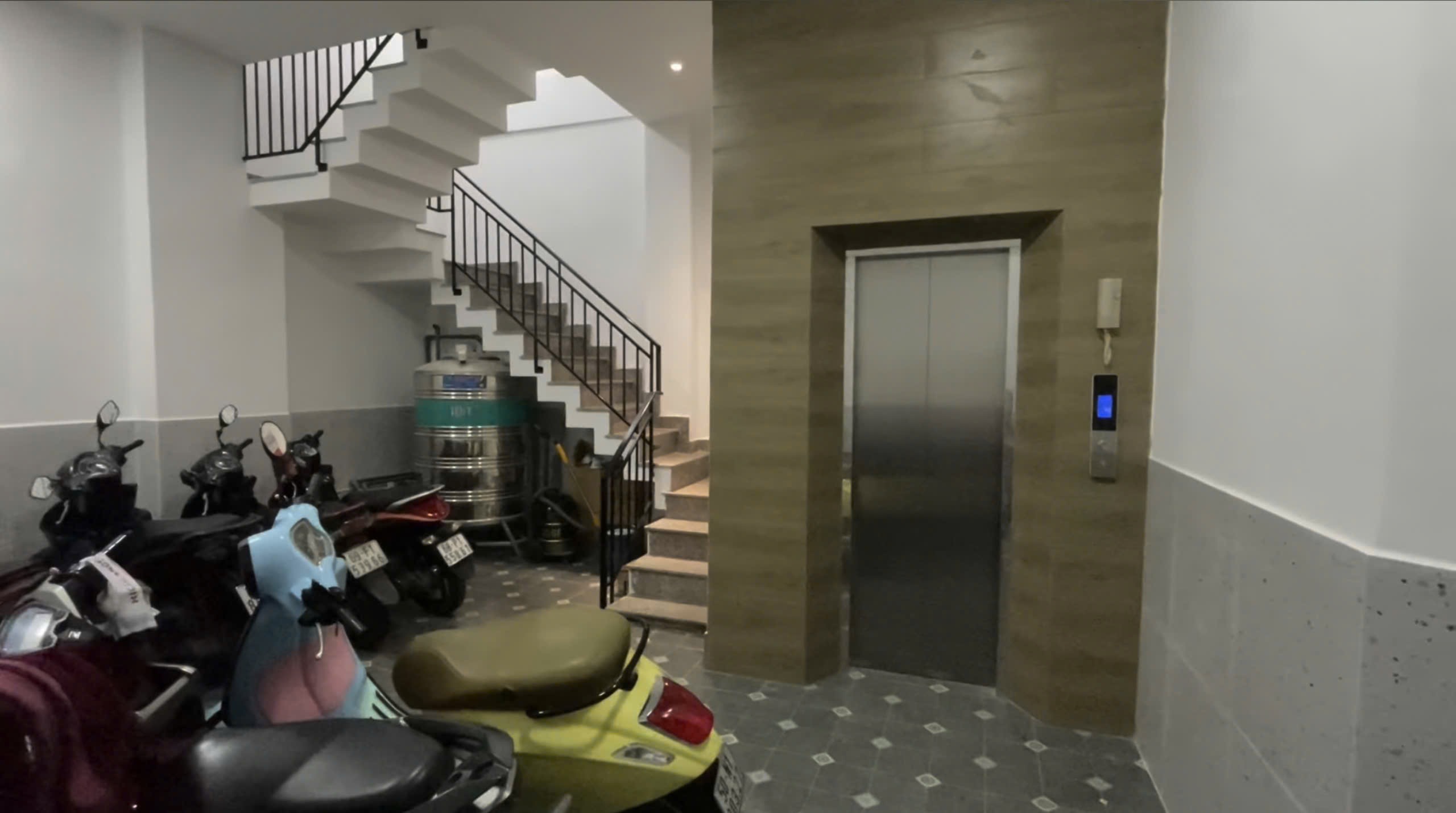 150m2, BÁN CHDV 20PN, 120 TR/ THÁNG, NGUYỄN VĂN KHỐI, P8 GV, NHỈNH 18 TỶ - Ảnh 3