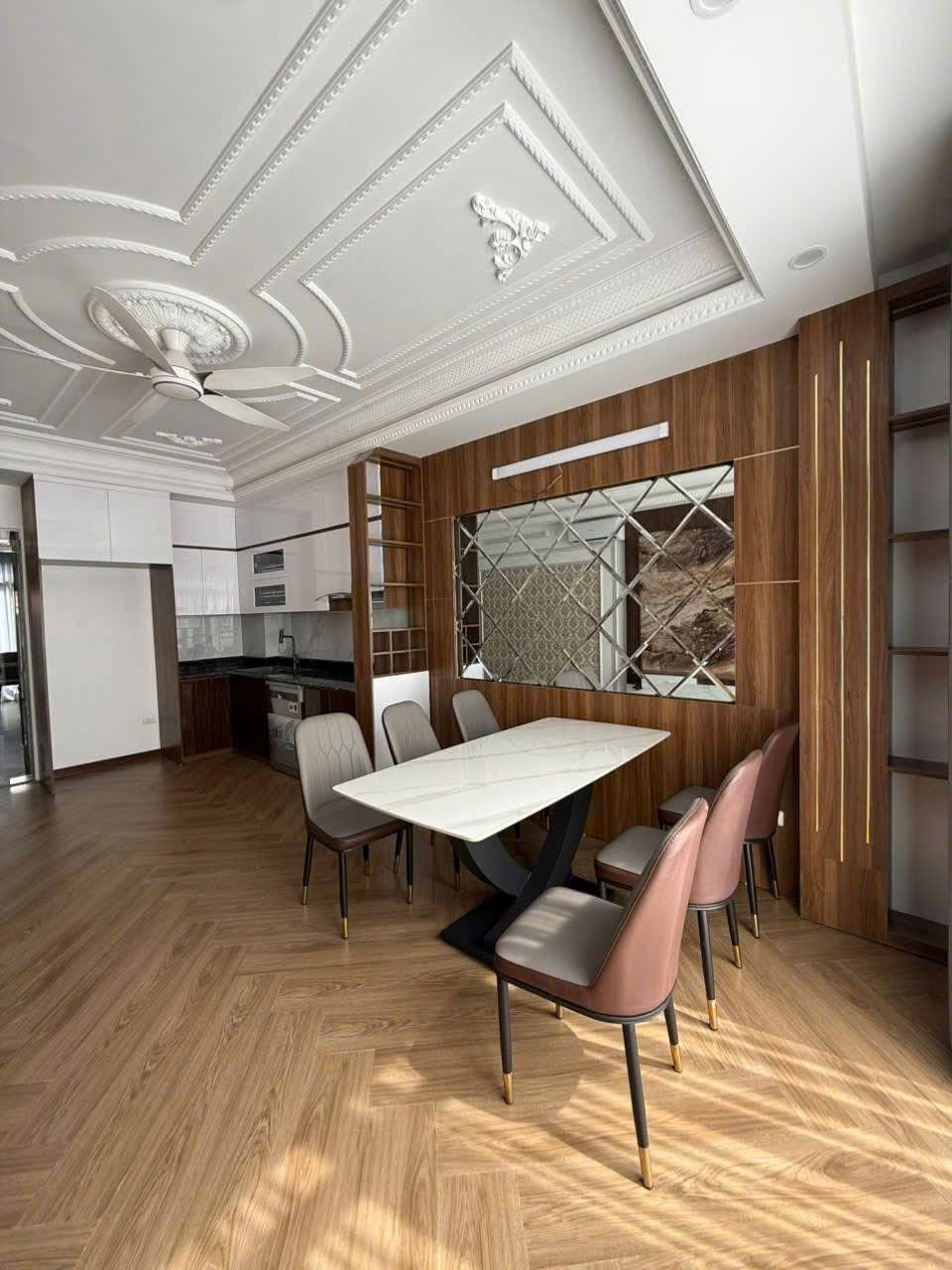 HOÀNG VĂN THÁI - NHÀ MỚI 6 TẦNG THANG MÁY - Ô TÔ DT 48m2 MT 3.7m Giá 17.1 tỷ - Ảnh 2