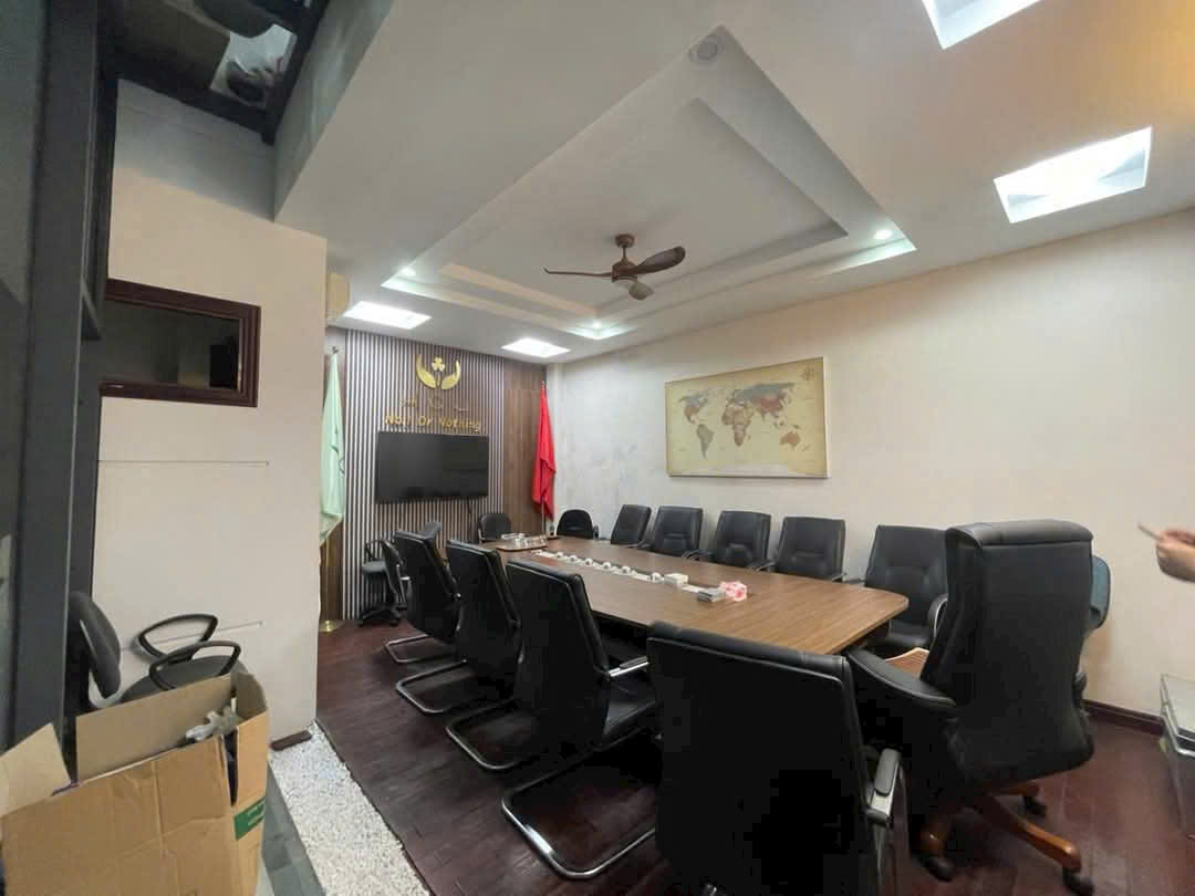 PHÂN LÔ Ô TÔ – KINH DOANH – TRUNG KÍNH, CẦU GIẤY 75M² X 5T, MT 6M GIÁ 36.5 TỶ - Ảnh 1